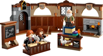 Klocki Lego Harry Potter 76442 Zamek Hogwart: Zajęcia z zaklęć i uroków, 204 el. wiek dziecka 8+