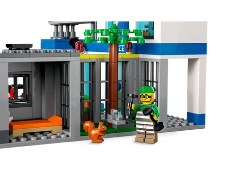 Klocki Lego City 60316 Posterunek policji, 668 elementów, dla dzieci 6+, oryginalne, idealne jako prezent