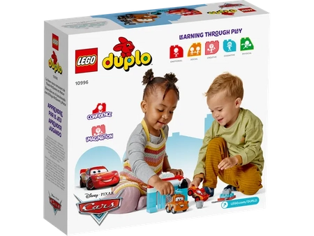 Klocki Lego Duplo 10996 Zygzak McQueen i Złomek — myjnia, 29 elementów, oryginalne z bajki, idealne dla dzieci 2+