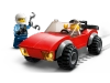 Klocki Lego City 60392 Motocykl policyjny – pościg za samochodem, 59 elementów, kabriolet, motocykl i 2 mini figurki, klocki dla dzieci w wieku 5 lat+