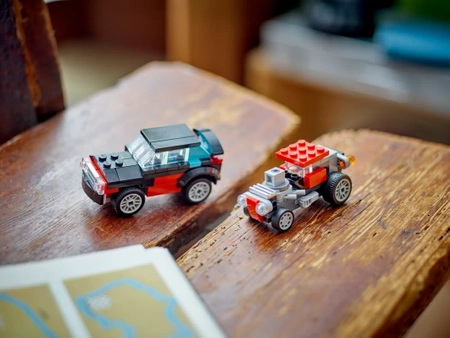 Klocki Lego Creator 31146, Zestaw kreatywny klocków 3 w 1, Ciężarówka z platformą i helikopterem, 270 el., możliwość zbudowania ciężarówki, cysterny, helikoptera, terenówki samolotu, wiek 7+