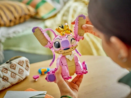 Klocki Lego Disney 43257 Lilo i Stitch - Andzia, 784 elementy, oryginalne klocki dla dzieci 9+