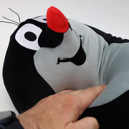 MU Brno, Krecik, Maskotka pluszowa bardzo miękka może służyć jako mini poduszka pluszowa, 35 cm, oryginalny pluszak na licencji Zdenka Milera