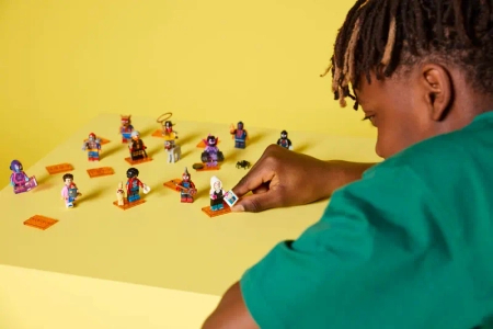 Klocki Lego Minifigures 71050 Spider-Man: Poprzez multiwersum, Pavitr Prabhakar / Spider-Man India 6