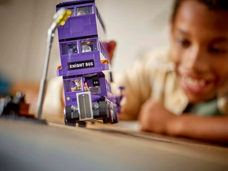 Klocki Lego Harry Potter 76446 Przygoda na pokładzie Błędnego Rycerza, 499 el., dla dzieci w wieku 8 lat+