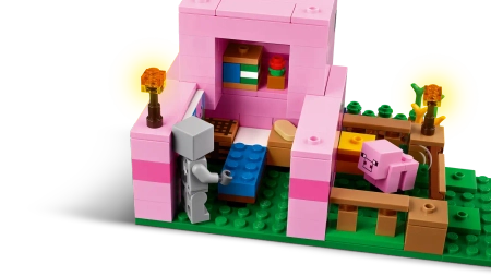 Klocki Lego Minecraft 21268 Dom prosiaczka, 238 elementów w tym figurki, dla fanów gry w wieku 7+