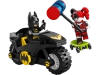 Klocki LEGO DC 76220 Batman kontra Harley Quinn, 2 mini figurki z pojazdem Batmotor i deskorolką, zestaw klocków dla młodszych dzieci w wieku 4+, 42 klocki