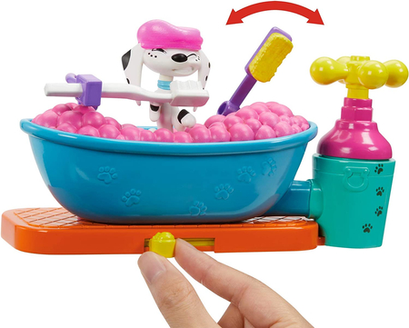 Mattel, Ulica Dalmatyńczyków 101, Kąpiel z bąbelkami, figurka piesek Dolly, wanna z akcesoriami, zestaw prezentowy, 5+