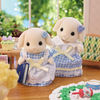 Sylvanian Families, Rodzina Królików Flora, rodzice z trojaczkami, 5 figurek i akcesoria