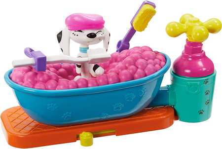 Mattel, Ulica Dalmatyńczyków 101, Kąpiel z bąbelkami, figurka piesek Dolly, wanna z akcesoriami, zestaw prezentowy, 5+