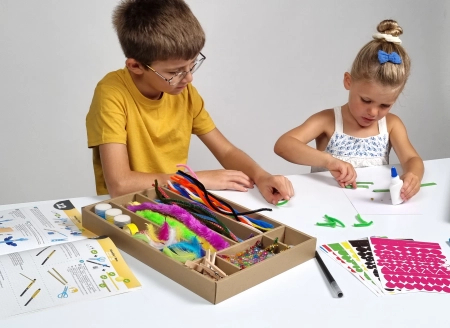 Buki France, Duży zestaw kreatywny i plastyczny Pudełko Aktywności, 20 wzorów, 800 el., dla dzieci w wieku 4+