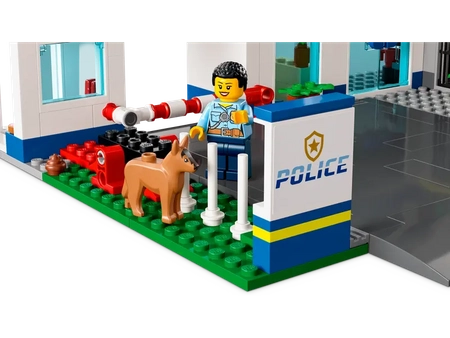 Klocki Lego City 60316 Posterunek policji, 668 elementów, dla dzieci 6+, oryginalne, idealne jako prezent