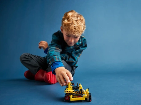 Klocki Lego Technic 42163 Buldożer do zadań specjalnych, 195 el., wiek dziecka 7+