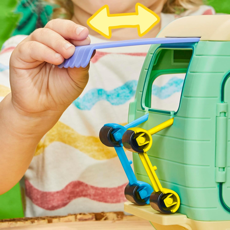 Hasbro, Świnka Peppa, Oryginalna zabawka Przyczepa kempingowa, 3 figurki, liczne akcesoria