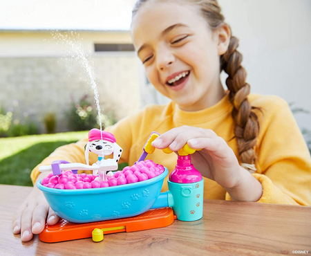 Mattel, Ulica Dalmatyńczyków 101, Kąpiel z bąbelkami, figurka piesek Dolly, wanna z akcesoriami, zestaw prezentowy, 5+