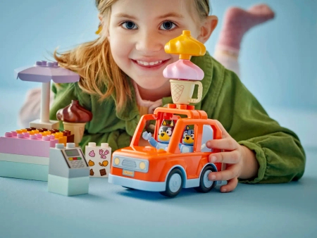 Klocki Lego Duplo Bluey 10458 Wyprawa po lody z Blue, 22 elementy, dla dzieci w wieku 2+