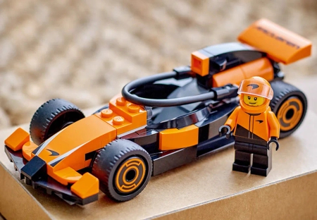 Klocki Lego City 60442 F1 Kierowca i bolid McLaren, 86 elementów, wiek dziecka 6+