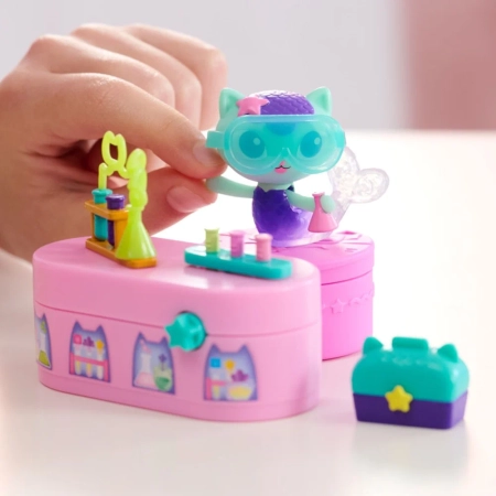 Spin Master Koci Domek Gabi | Zestaw Laboratorium Syrenkotki z Akcesoriami i Pudełeczkiem Niespodzianką dla Dzieci 3+